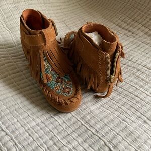Ash serpico bootie in cookie color suede